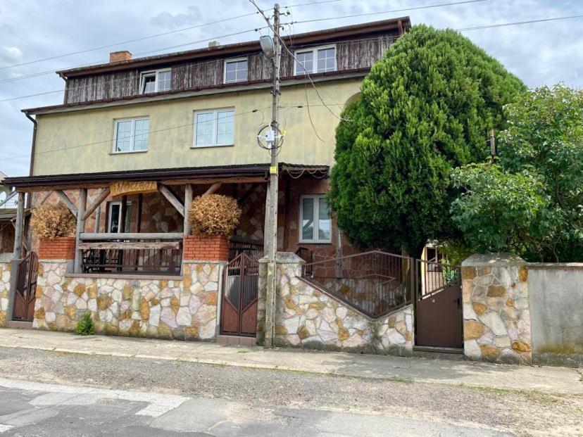 Albergue "U Jedrusia" Zarebow Exterior foto